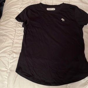 abercrombie and fitch kids black t-shirt size 13/14